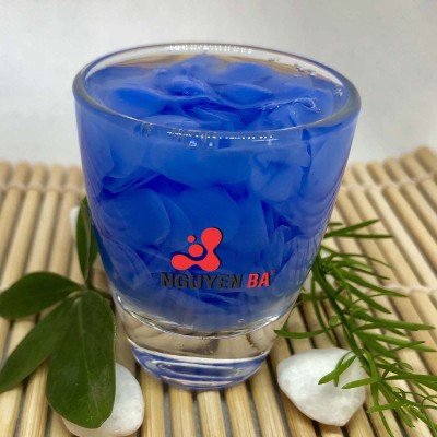 Cánh hoa màu xanh dương